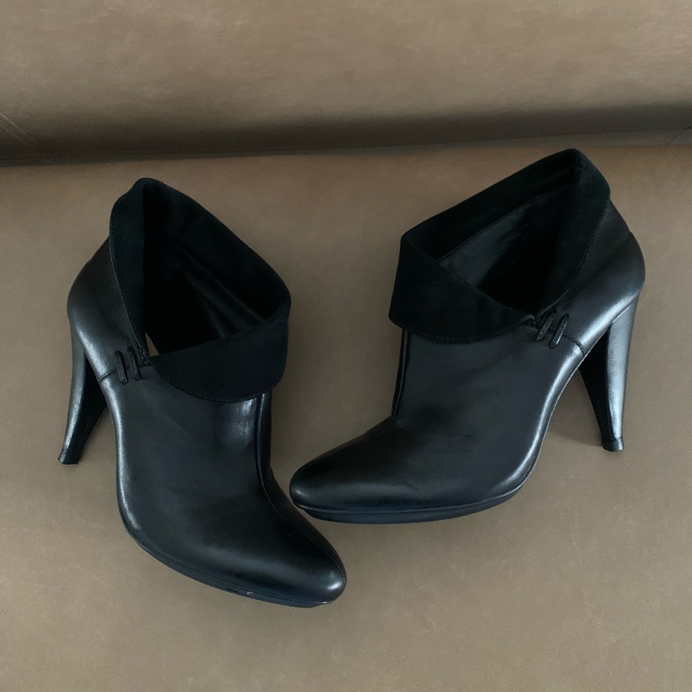 COACH Black Leather Ankle Boots ❤️